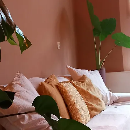 Spacious Eclectic Near Sea & Amsterdam Lejlighed *