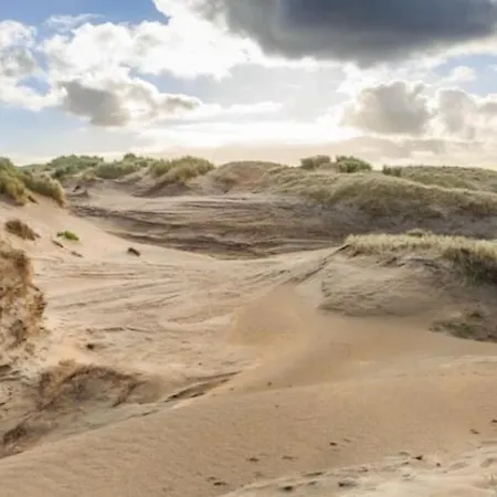 Spacious Eclectic Near Sea & Amsterdam IJmuiden