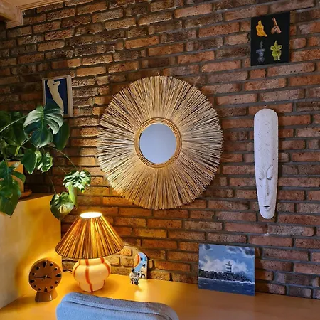 Spacious Eclectic Near Sea & Amsterdam *