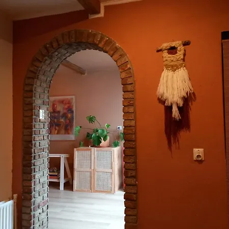 Spacious Eclectic Near Sea & Amsterdam *