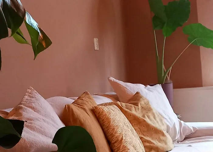 Spacious Eclectic Near Sea & Amsterdam Appartement *