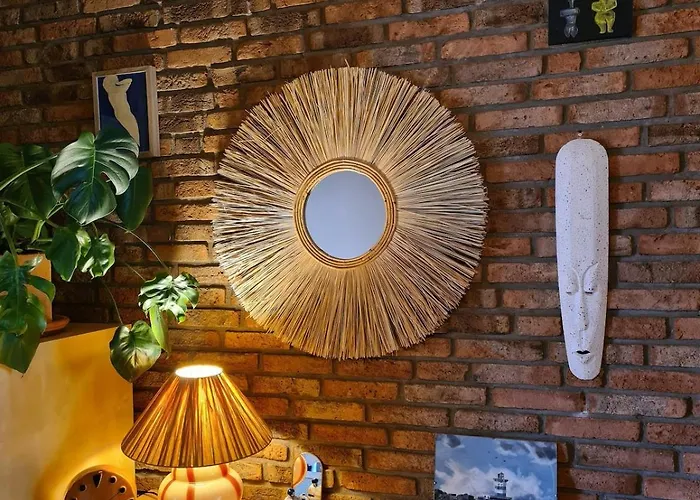 Spacious Eclectic Near Sea & Amsterdam *