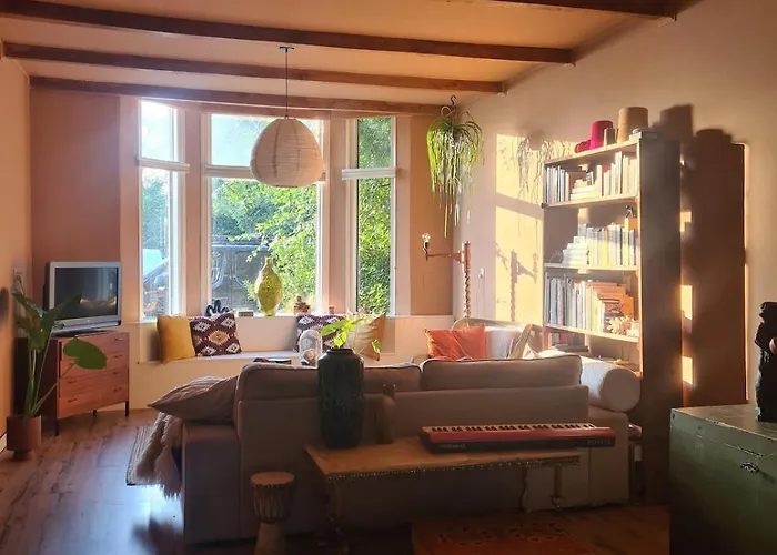 Appartement Spacious Eclectic Near Sea & Amsterdam IJmuiden