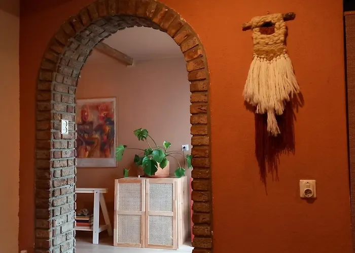 Spacious Eclectic Near Sea & Amsterdam *